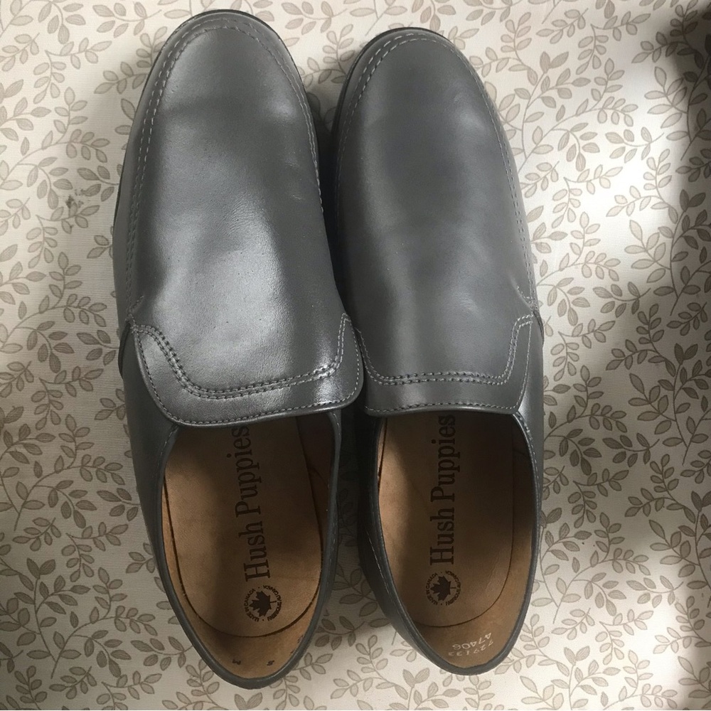 Vintage Hush Puppies Men's Gray Loafers - Size 8 🇨🇦